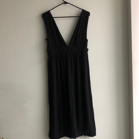 NWOT 4SI3NNA Deep V-neck Double Slit Midi Dress - Picture 5 of 6